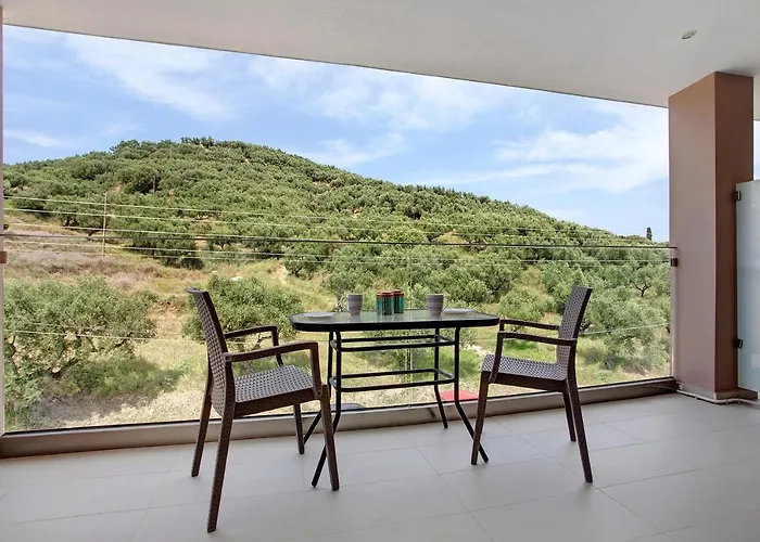 Apartment Dionysia S7 *